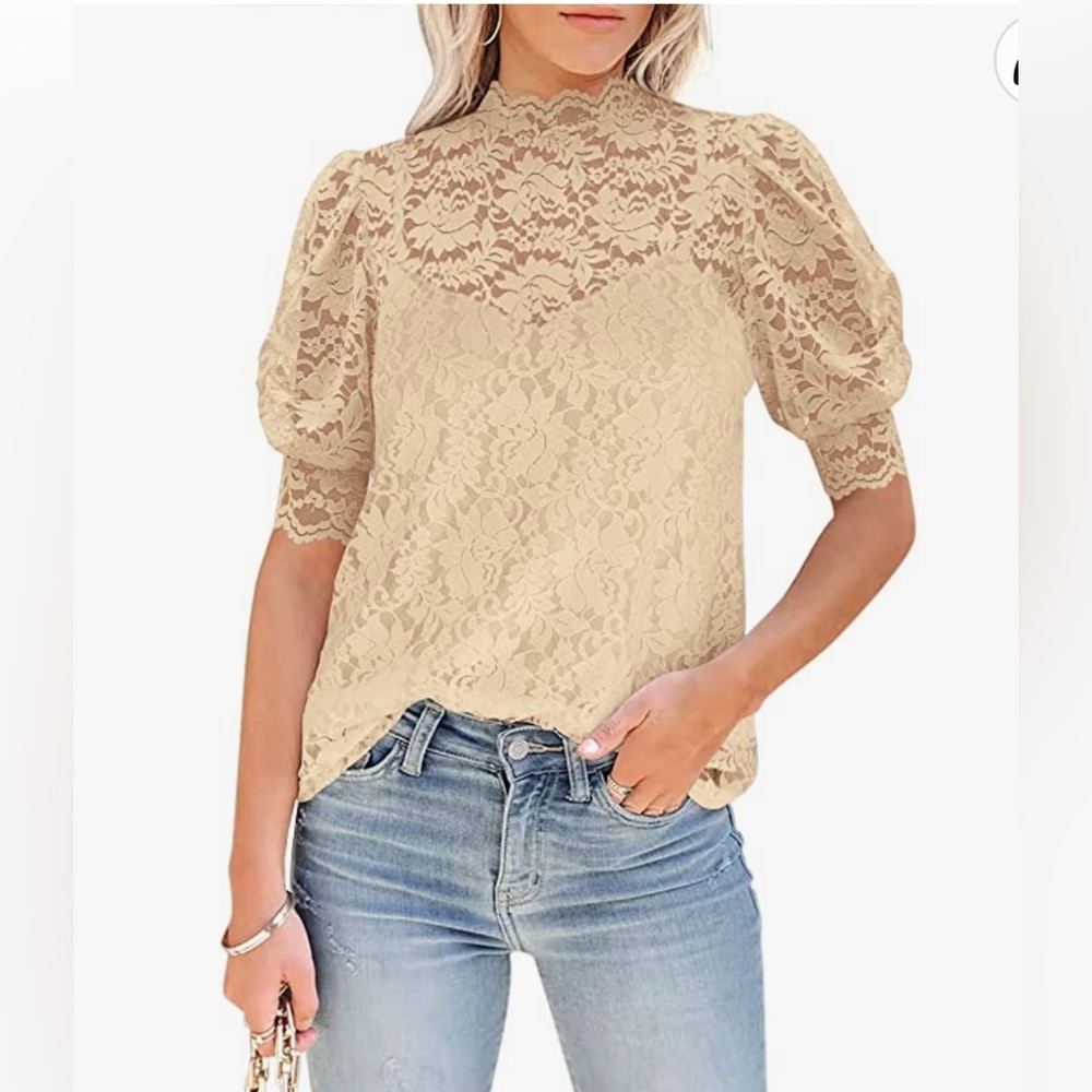 Women's Express Lace Short Sleeve Top- Excellent Condition! Size Medium - Picture 5 of 8